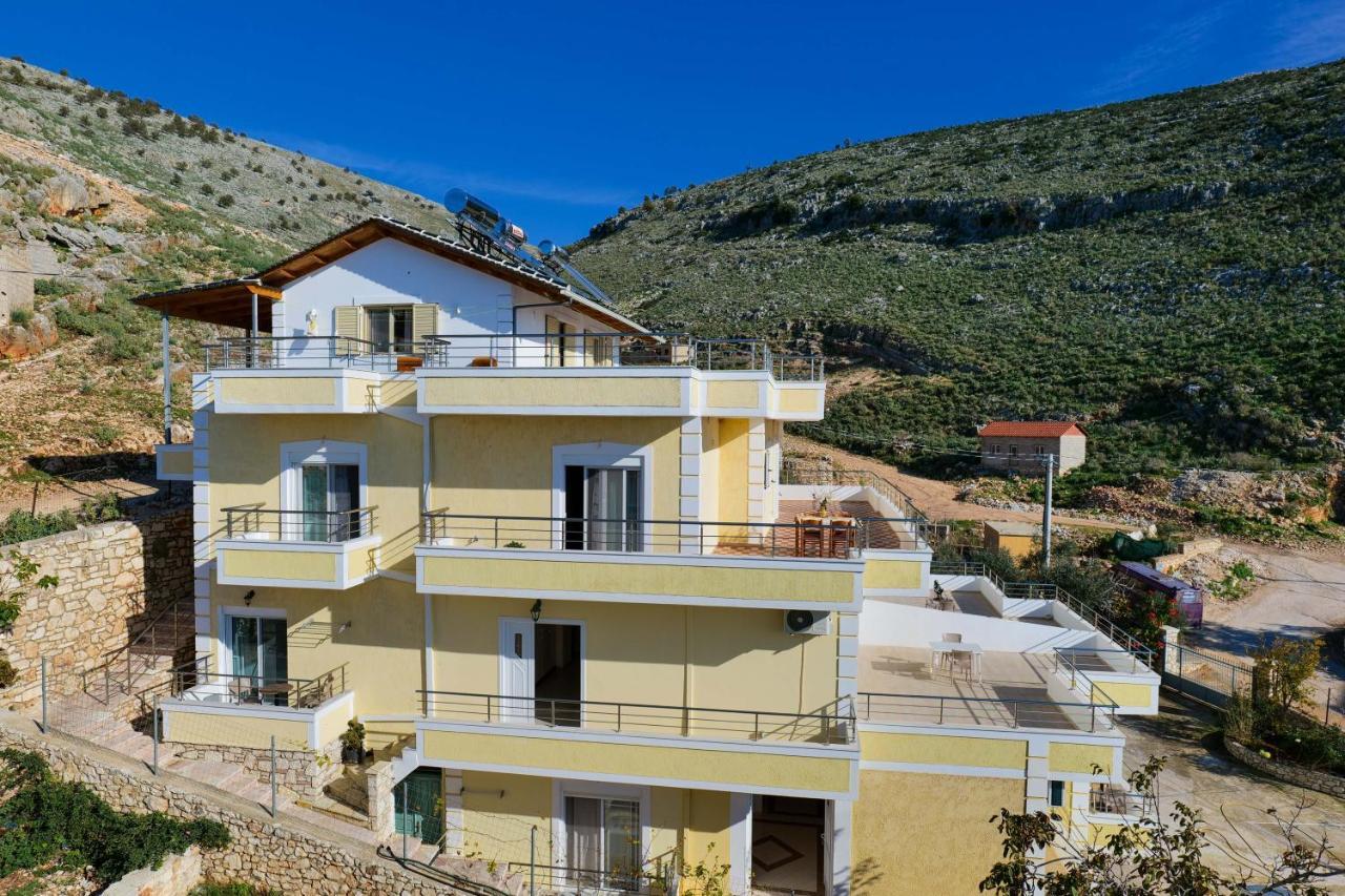 Sunny Holiday Sarandë Buitenkant foto
