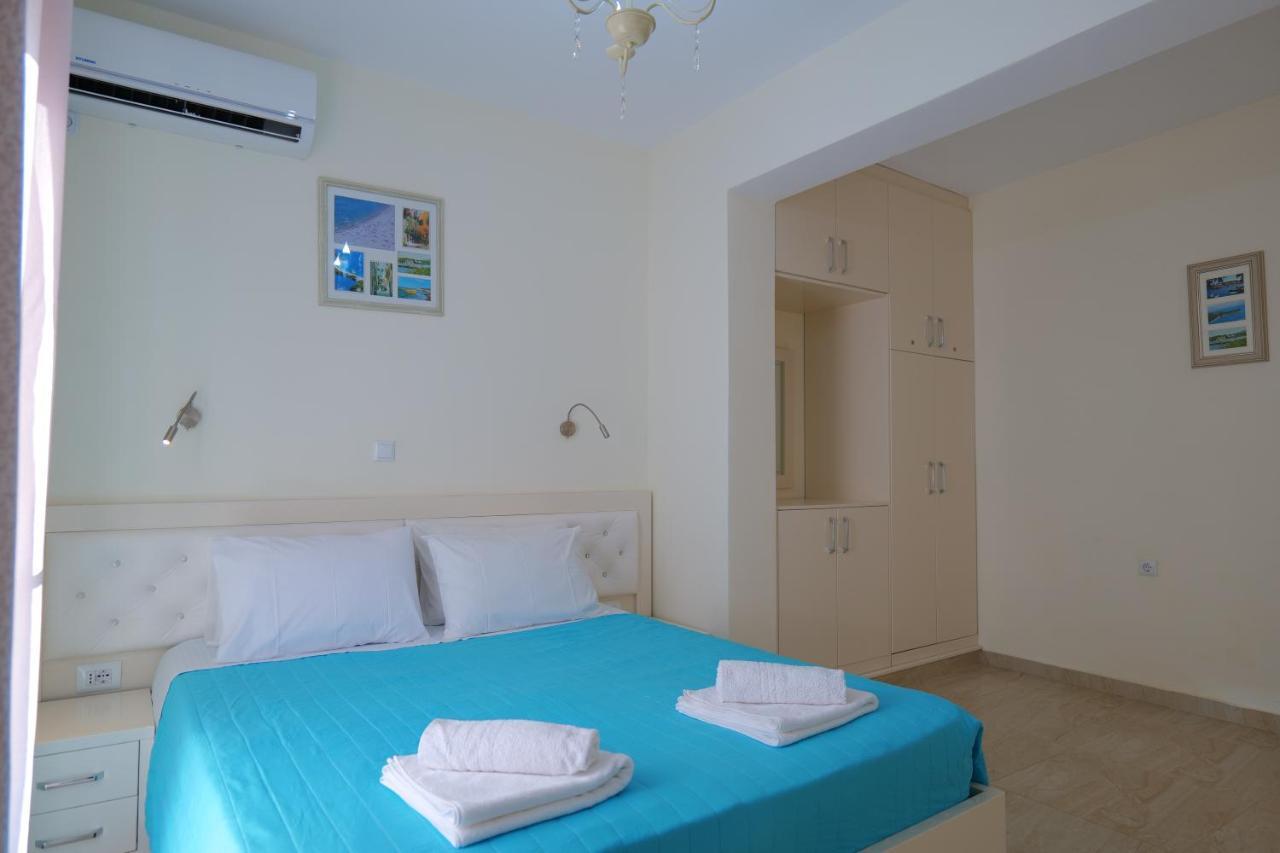 Sunny Holiday Sarandë Buitenkant foto